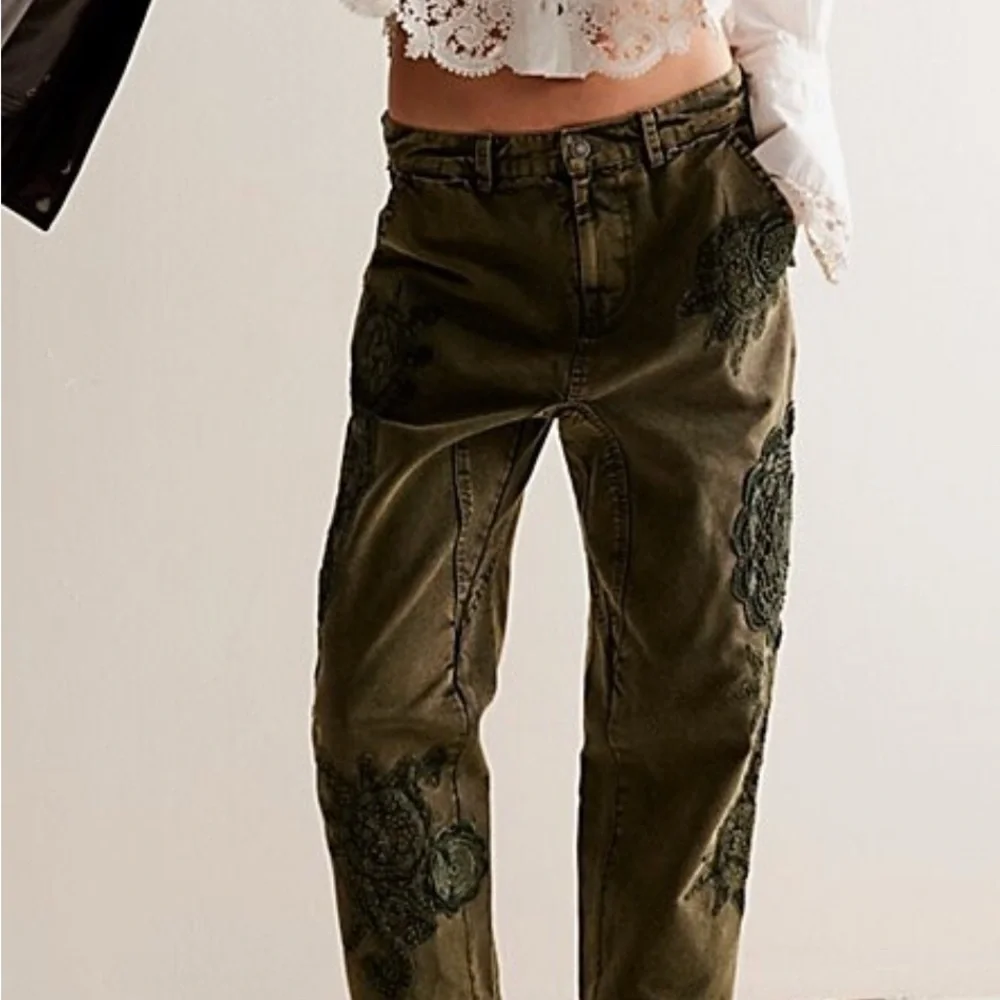 Fated Lands Harem Pants- Olive - Picture 8 of 9